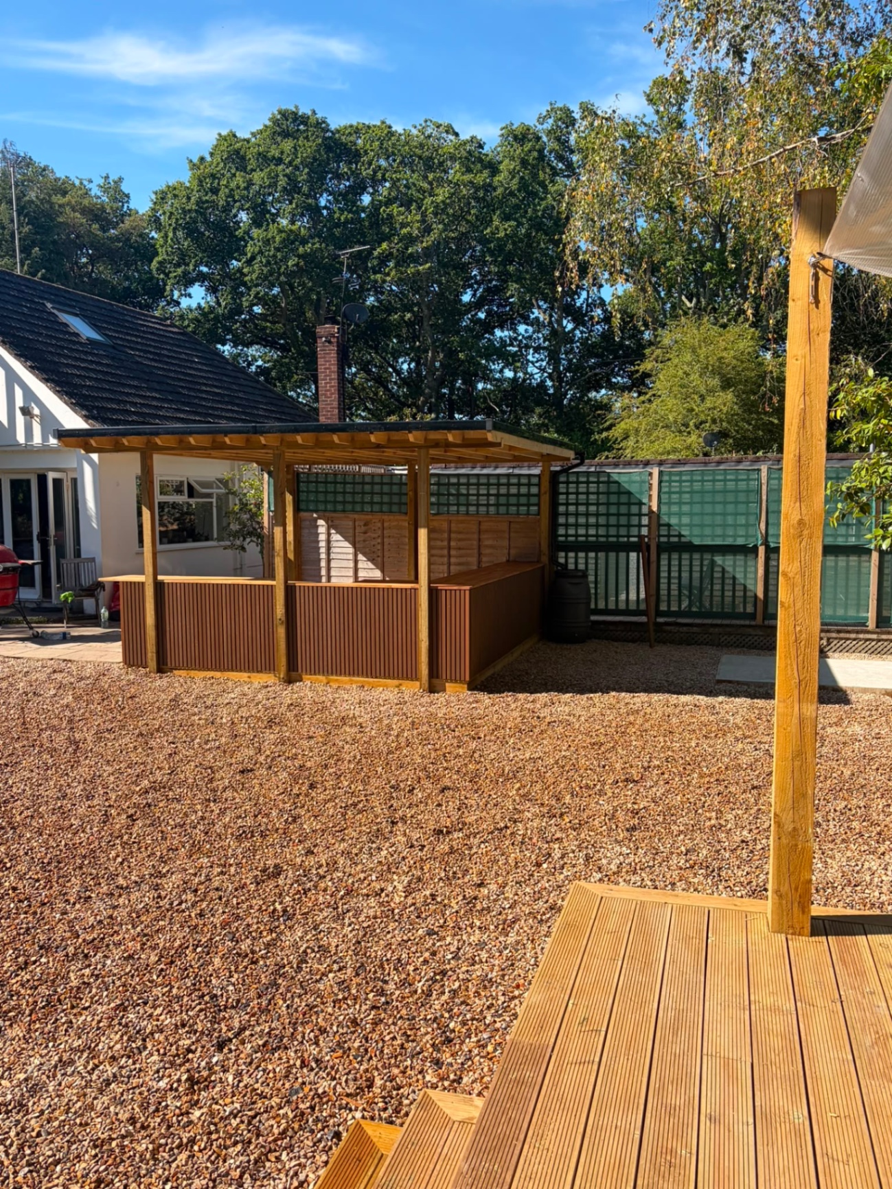 Garden bar & deck layout — RINGWOOD